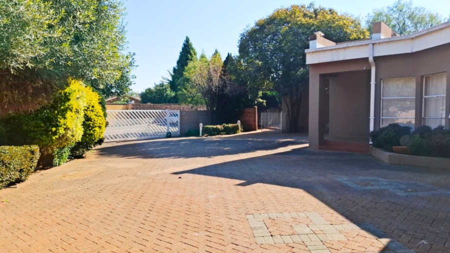 4 Bedroom Property for Sale in Universitas Ridge Free State